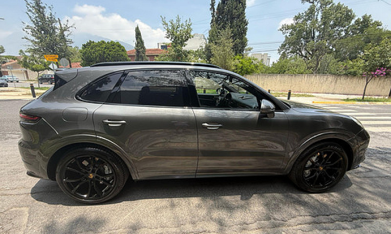 Porsche Cayenne 4.9 ...