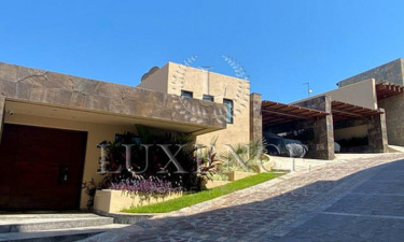 Casa En Fraccionamie...