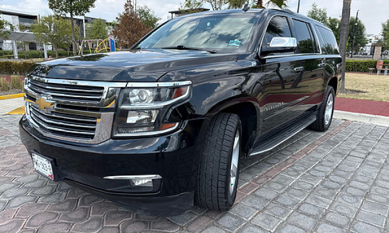 Chevrolet Suburban 5...