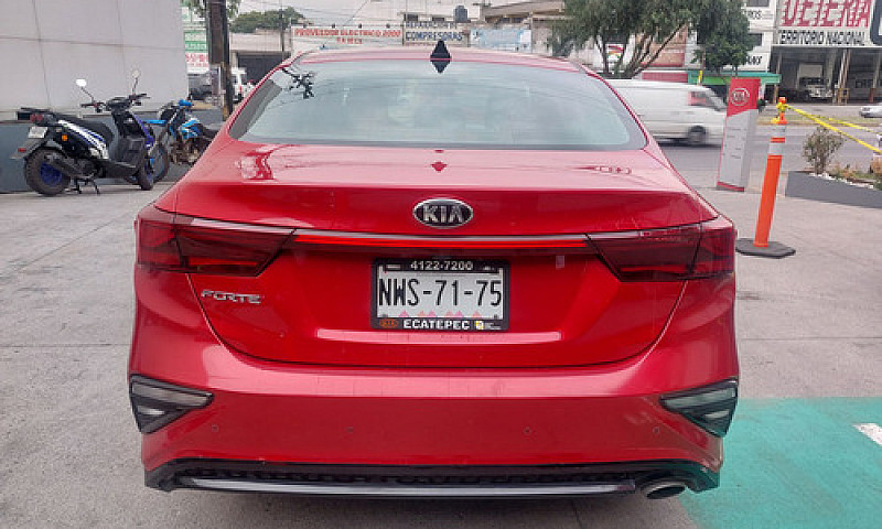 Kia Forte 2020...