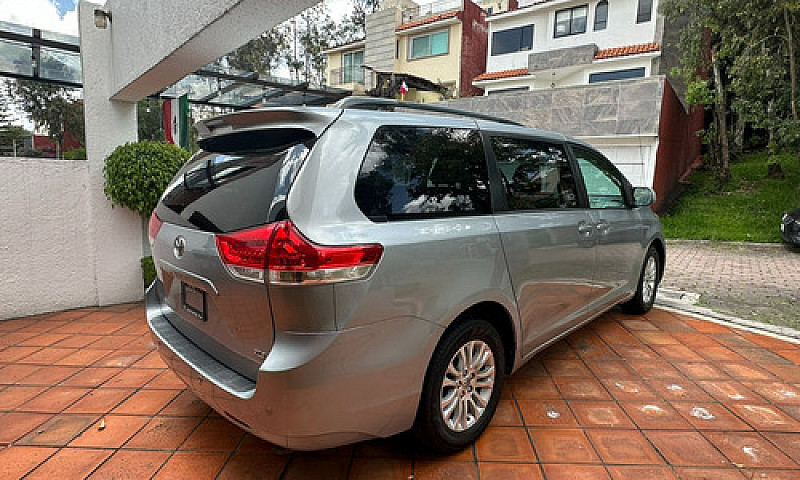 Toyota Sienna 3.5 Xl...