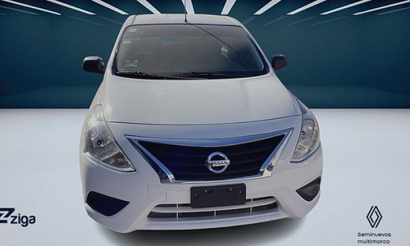 Nissan Versa 2022...