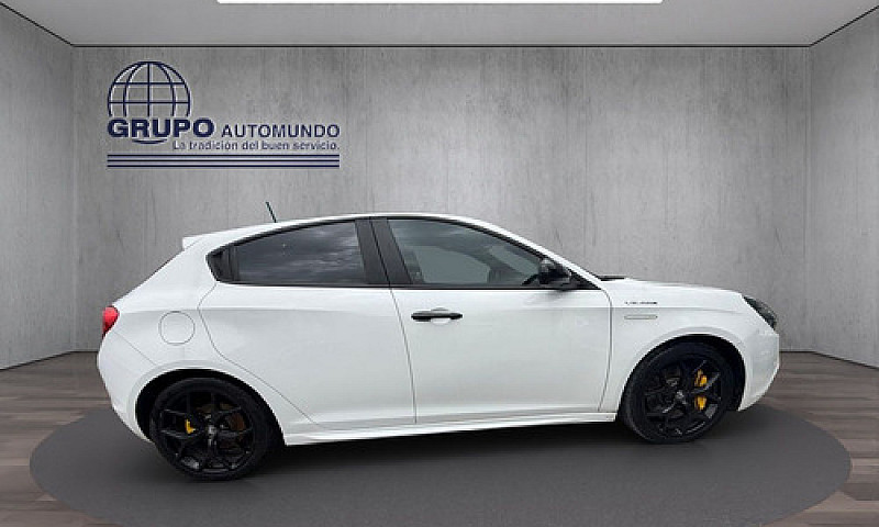 Alfa Romeo Giulietta...
