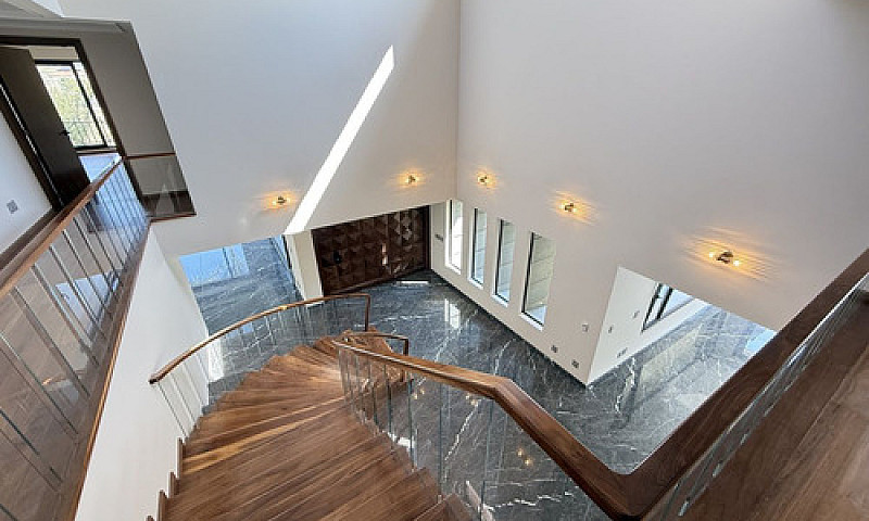 Casa En Venta A Estr...