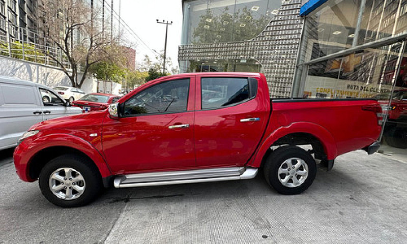 Mitsubishi L200 2019...