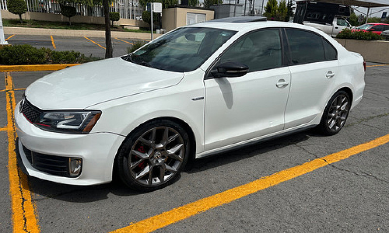 Volkswagen Jetta 2.0...