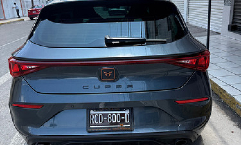 Cupra Leon 245Hp...