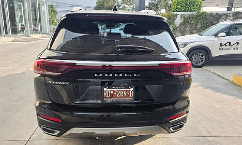 Dodge Journey 2023...