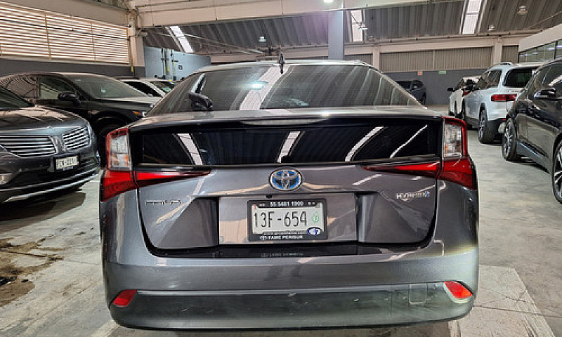 Toyota Prius 2020...