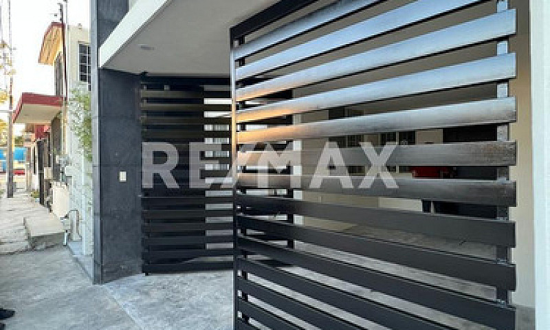 Casa En Venta Amplia...