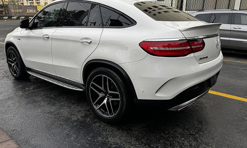 Mercedes-Benz Clase ...