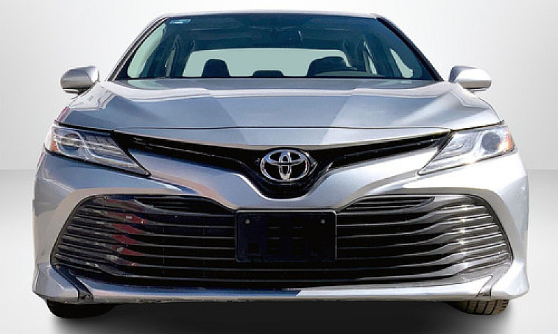 Toyota Camry 2019...