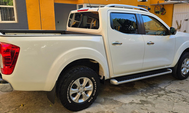 Nissan Frontier Plat...