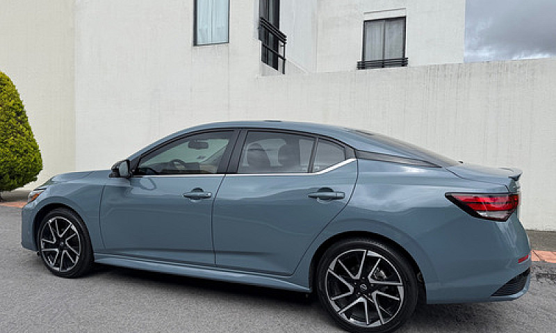Nissan Sentra 2.0 Sr...
