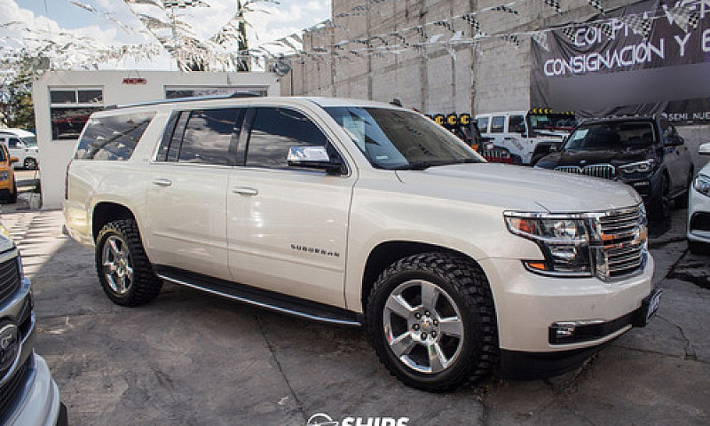 Chevrolet Suburban 2...