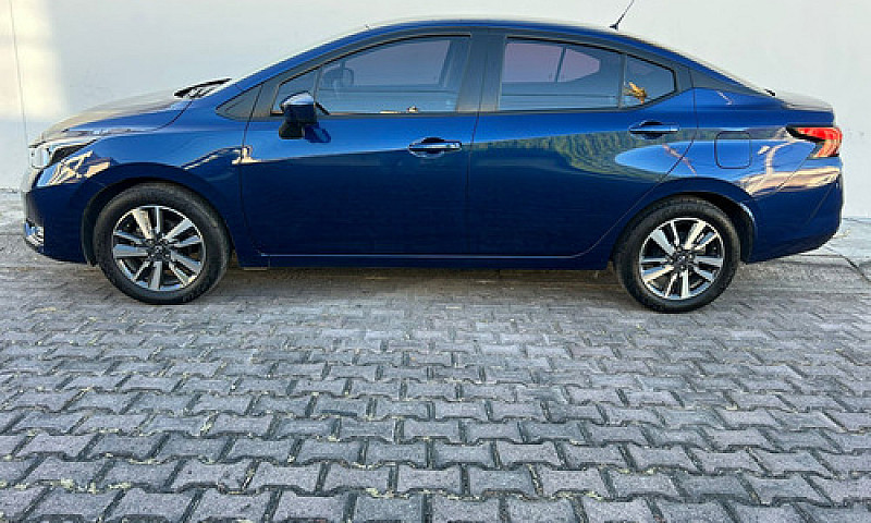 Nissan Versa 2023...