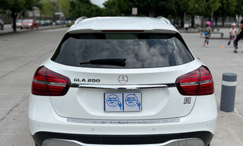 Mercedes-Benz Clase ...