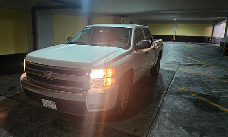 Chevrolet Cheyenne 5...