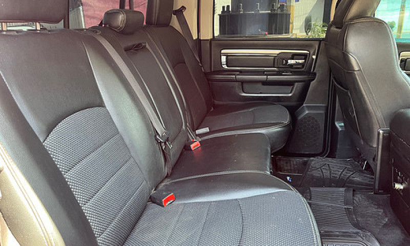 Dodge Ram 1500 V8 He...