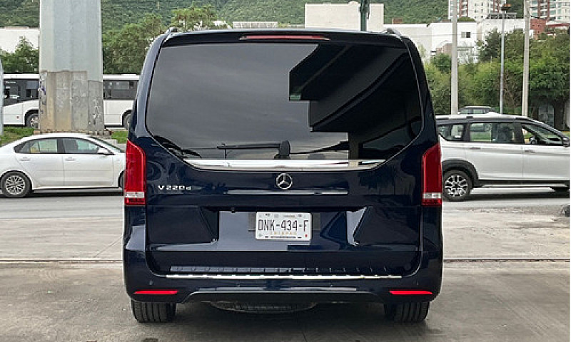 Mercedes-Benz Viano ...