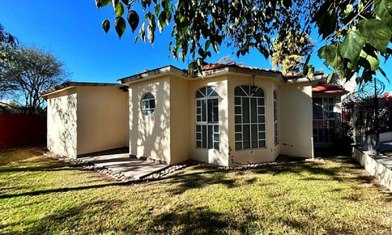 Casa Venta Amueblada...