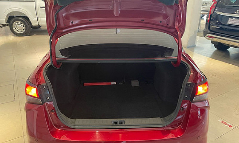 Nissan Versa 2023...