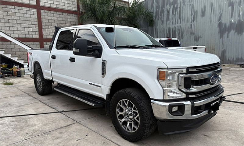 Ford F-250 6.7L Supe...