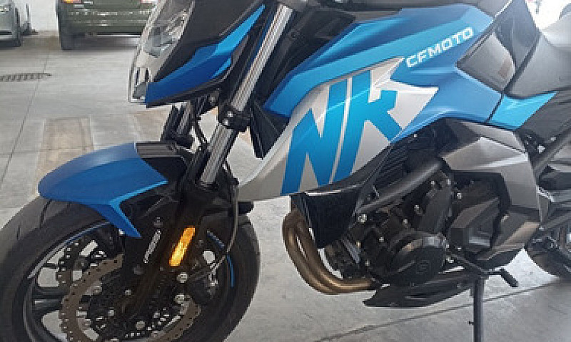 Cf Moto Azul Con Pla...