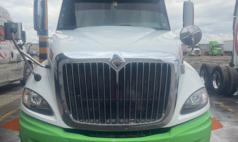 Tractocamion Interna...