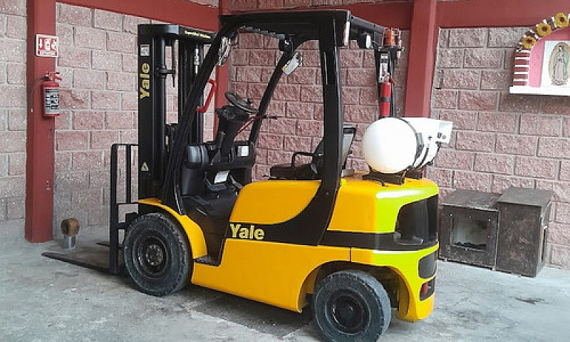 Monta Cargas Yale 40...