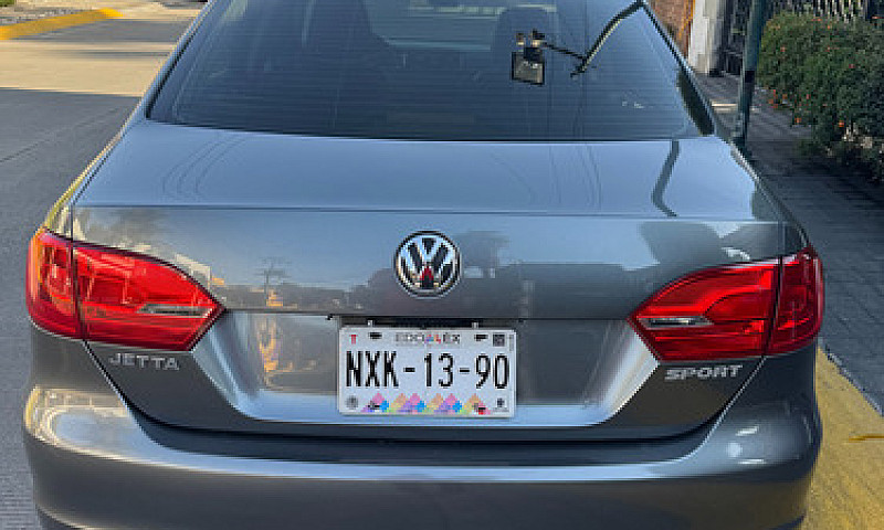 Volkswagen Jetta 2.5...