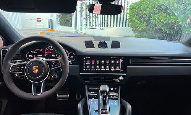 Porsche Cayenne Coup...