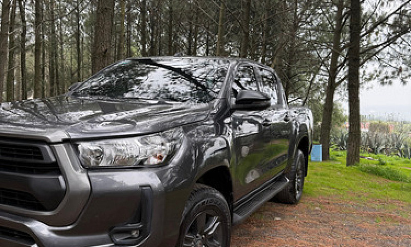 Toyota Hilux 2.7 Cab...
