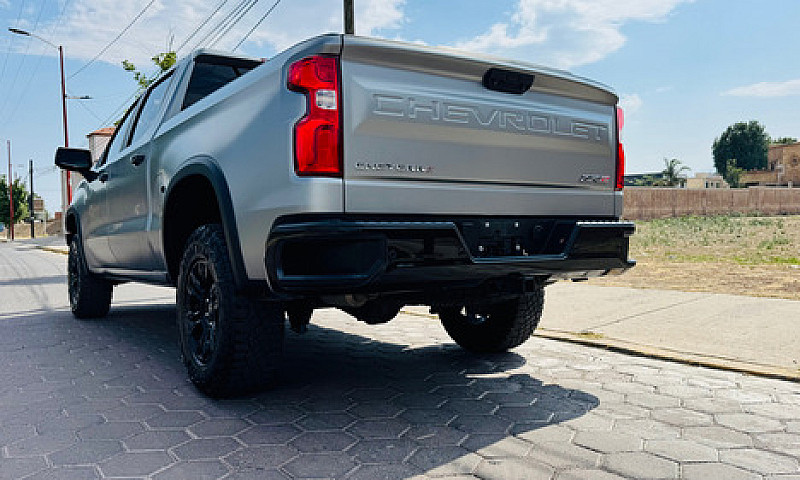 Chevrolet Cheyenne 6...