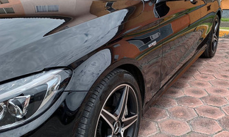 Mercedes Benz Amg C4...