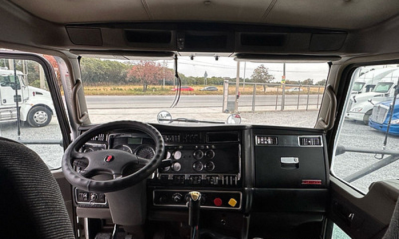 Kenworth T660 Aeroca...