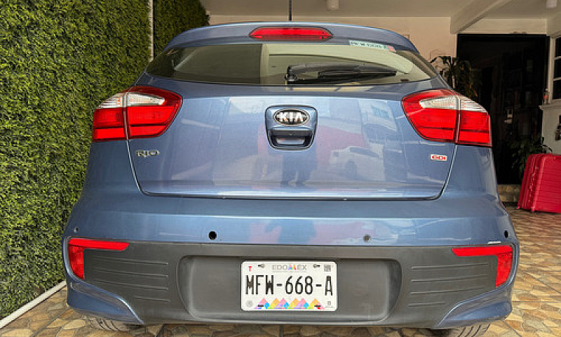 Kia Rio 1.6 Ex Hatch...