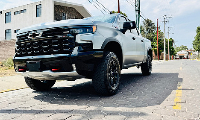 Chevrolet Cheyenne 6...