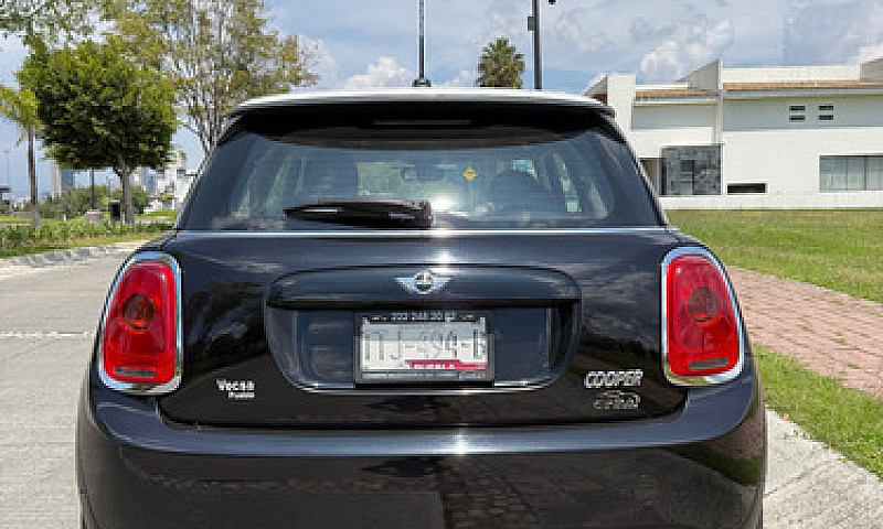 Mini Cooper 1.5 Salt...