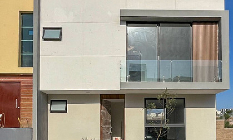 Casa Única En Querét...