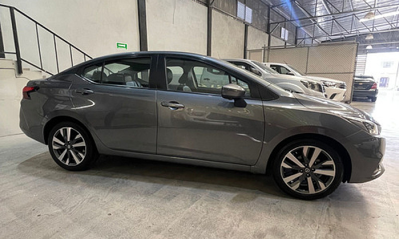 Nissan Versa 2020...