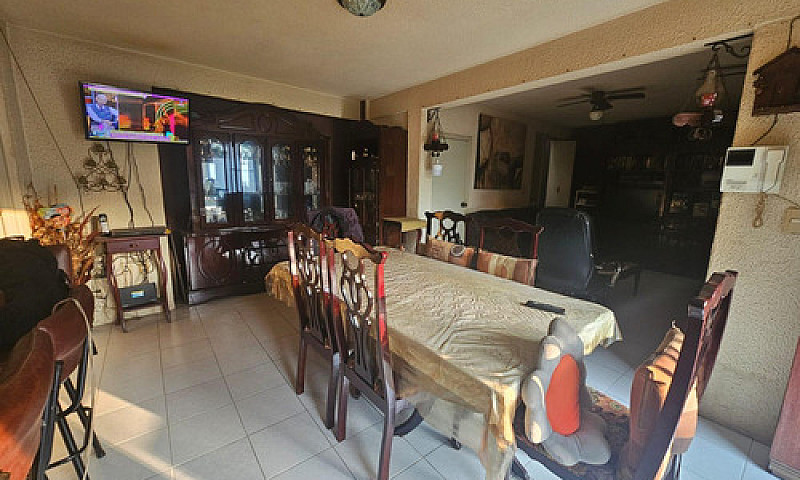 Casa En Valle Dorado...