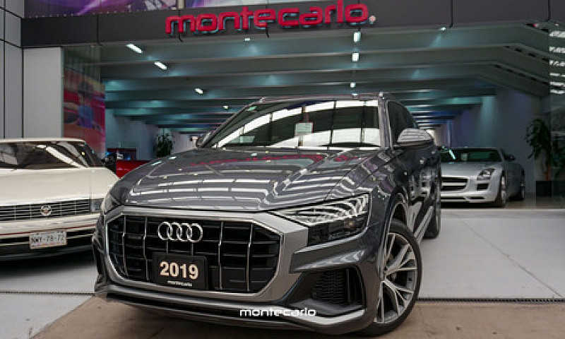 Audi Q8 2019...