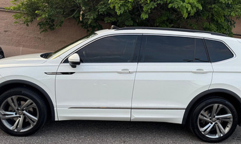Volkswagen Tiguan 1....