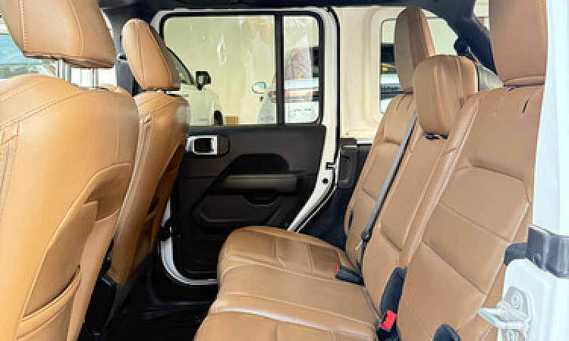 Jeep Wrangler 3.6 Un...
