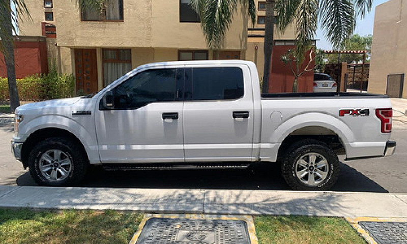 Ford Lobo 5.0L Doble...