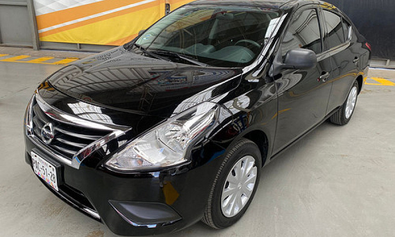 Nissan Versa 2020 1....