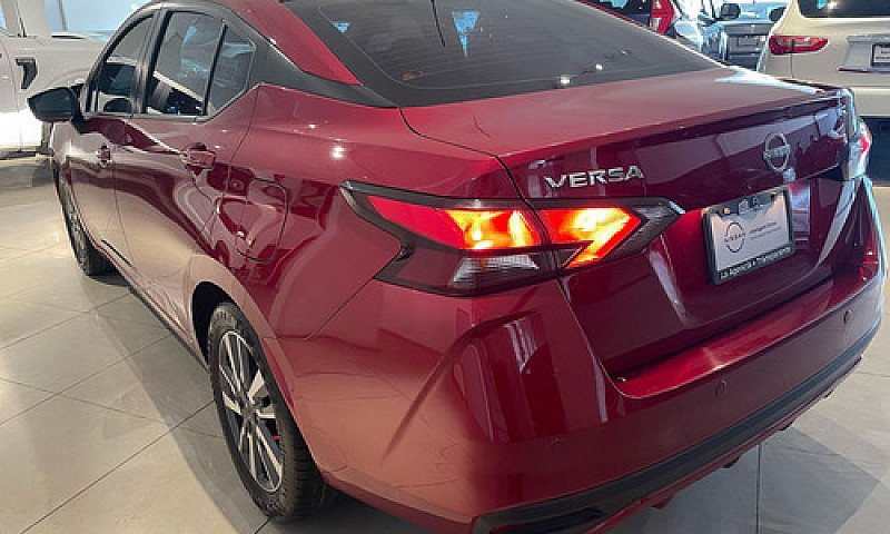 Nissan Versa 2023...