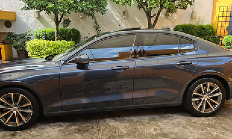 Volvo S60 2.0 T5 Mom...