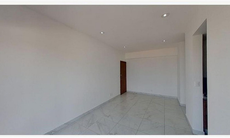 Departamento En Av. ...